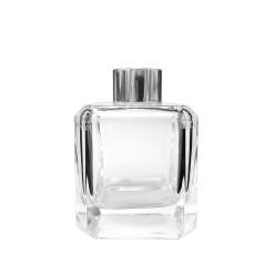 Dyfuzor kwadratowy 10 502 z srebrną nakrętką