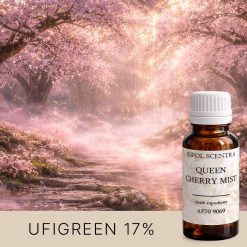 Kwitnące drzewa wiśni nad strumieniem w delikatnej porannej mgle