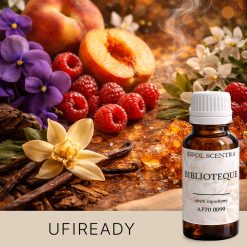 Brzoskwinia, maliny, kwiaty i wanilia na drewnianym tle