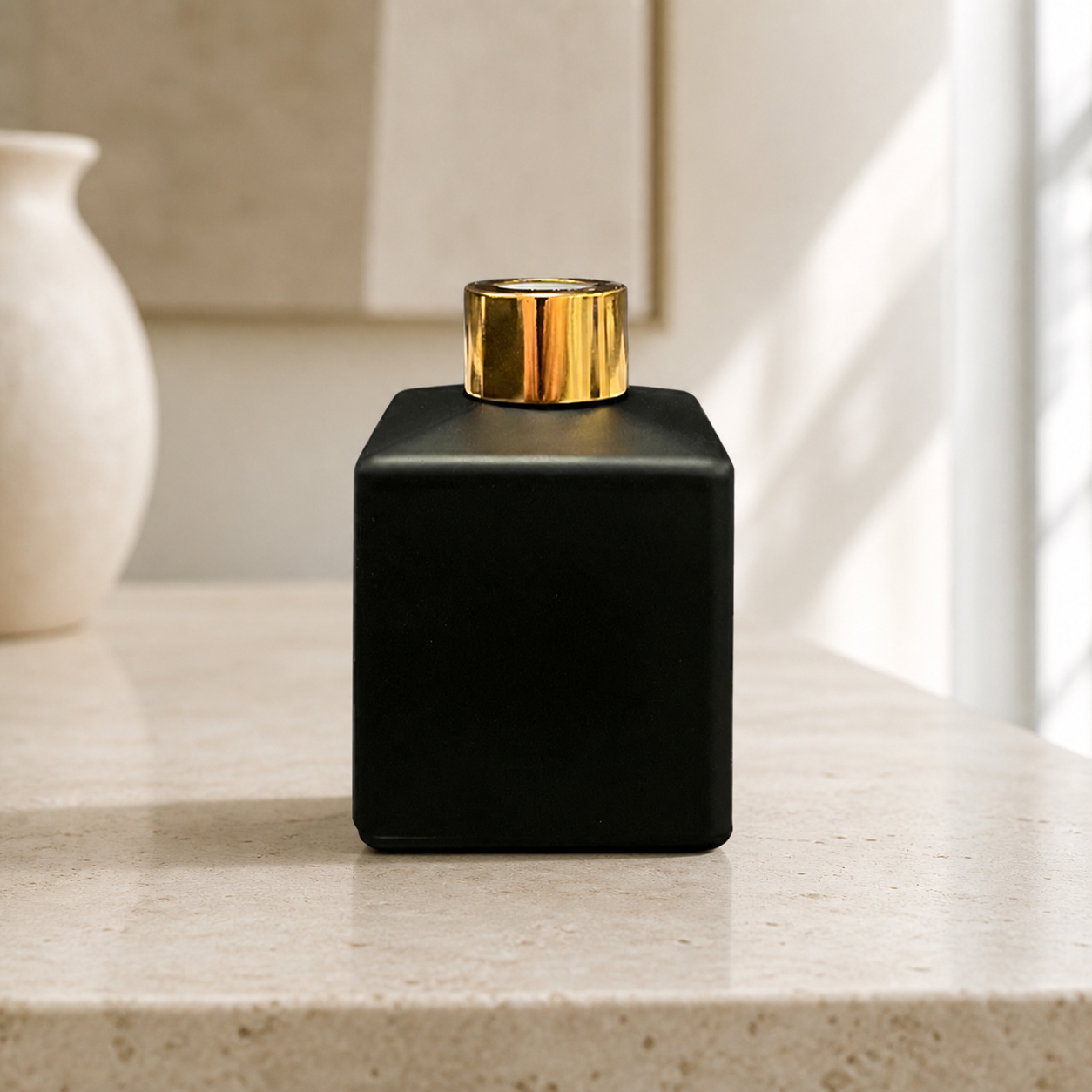 Dyfuzor zapachowy kwadrat czarny mat 150 ml – gold – zdjęcie produktu
