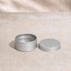 Pojemnik metalowy 67×46 mm srebrny do świec – zdjęcie produktowe