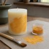 Pigment perłowy Gold Satin – zastosowanie pigmentu perłowego na świecy w pracowni